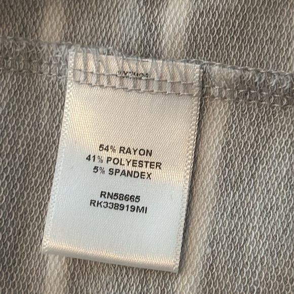 Melrose and Market Short Sleeve Striped Tee Shirt Dress Gray & White Size Large - Picture 5 of 5